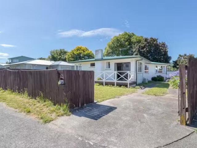 House for sale in Pauatahanui, Wellington