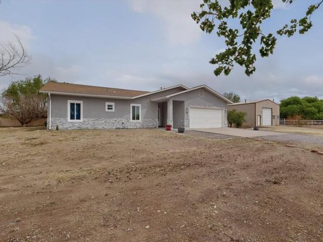 House for sale in Peralta, New Mexico