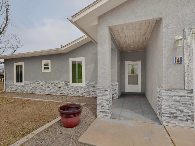 House for sale in Peralta, New Mexico