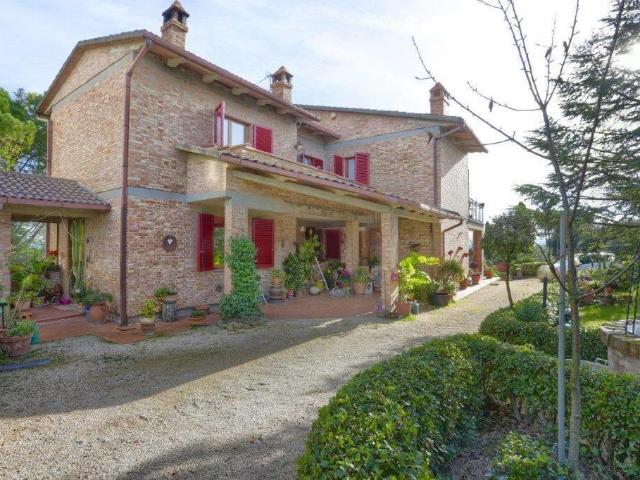 Casa in vendita a Casole D'elsa, Toscana