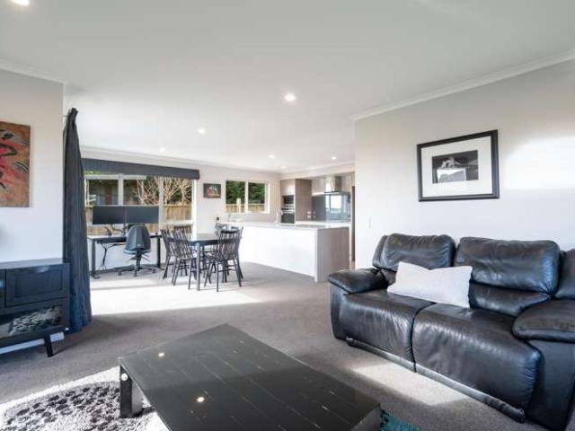 House for sale in Cable Bay, Nelson Bays