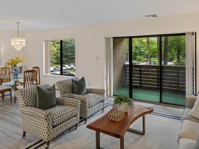 Condo for sale in Annen Woods, Pikesville