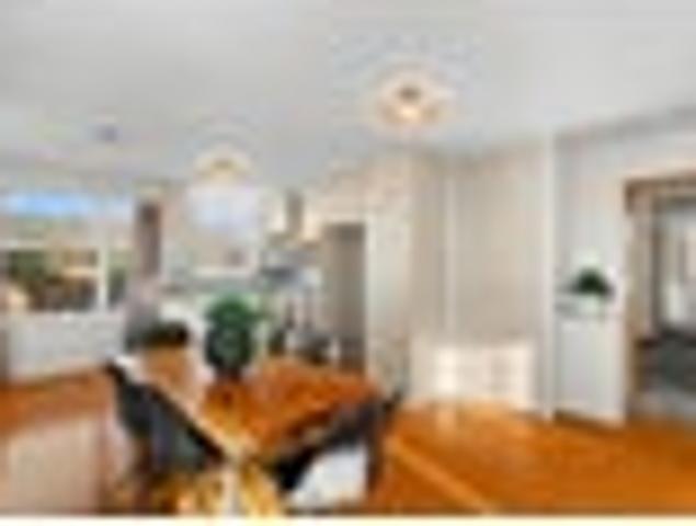 House for sale in Chaslands, Canterbury