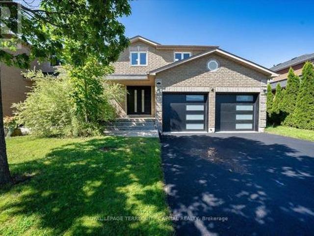 House for sale in Barrie, Central Ontario