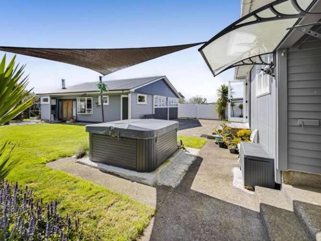 House for sale in Stratford, Stratford District