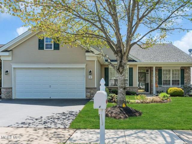 House for sale in Columbus, New Jersey