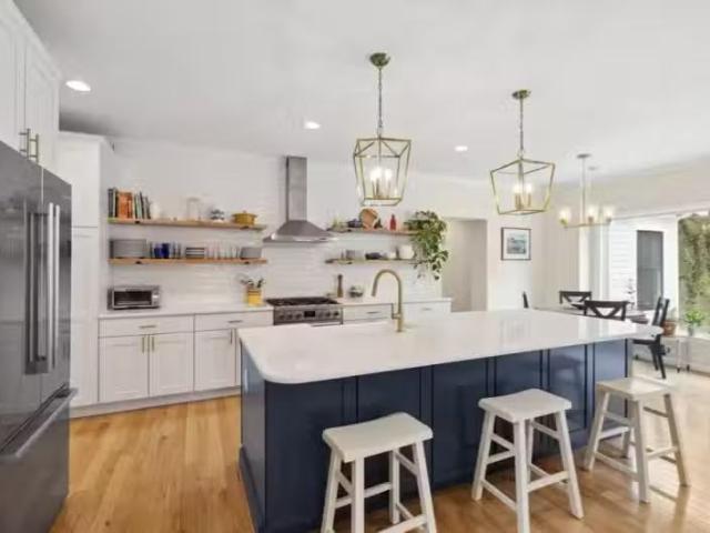 House for sale in Barnstable