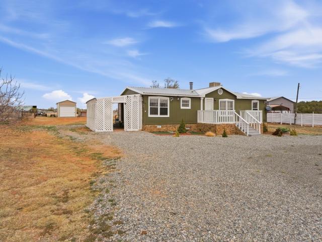 House for sale in Edgewood, New Mexico