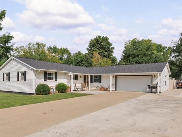 House for sale in Douglas, Illinois
