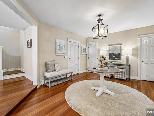 House for sale in Allendale, New Jersey