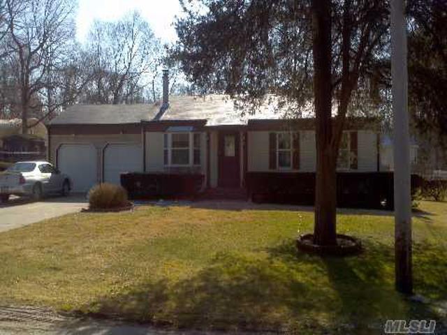 House for sale in Centereach, New York