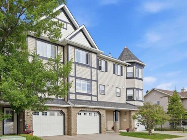 Townhouse for sale in Northwest, Alberta