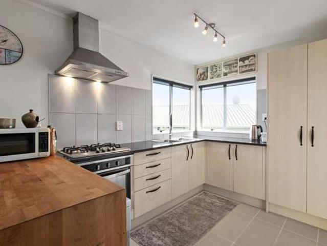 House for sale in Papakura
