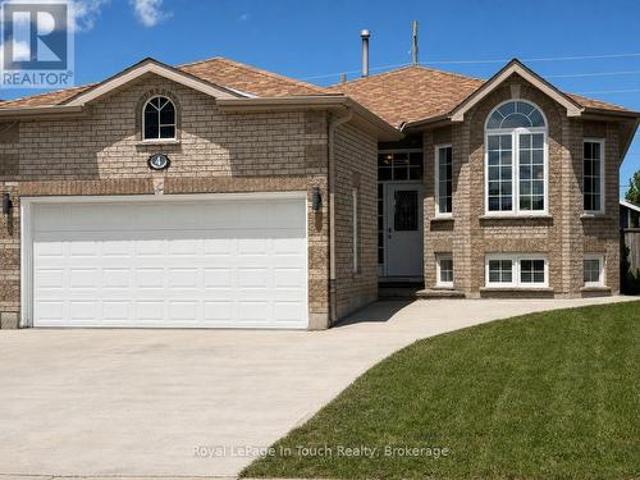 House for sale in Barrie, Central Ontario