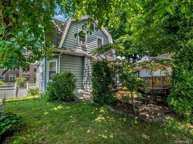 House for sale in Pleasantville, New York