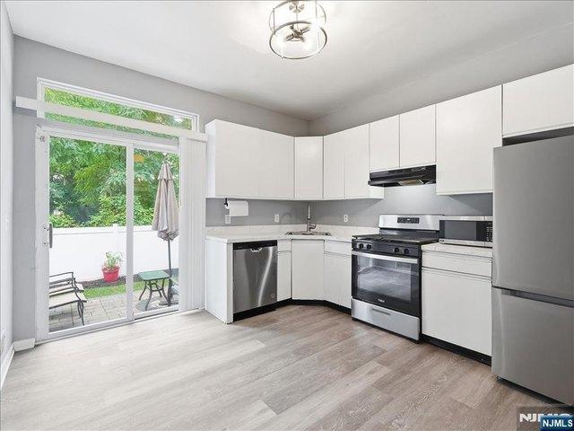 Townhouse for sale in East Orange, New Jersey