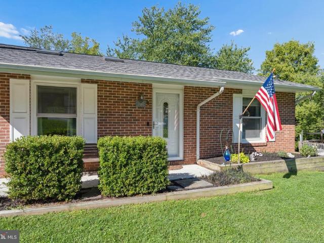House for sale in Merridale Gardens, Mount Airy