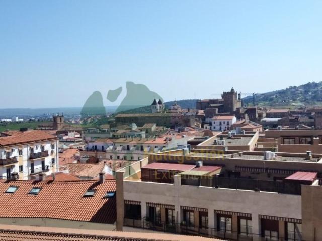 Apartamento en venta en Casas Baratas, Cáceres
