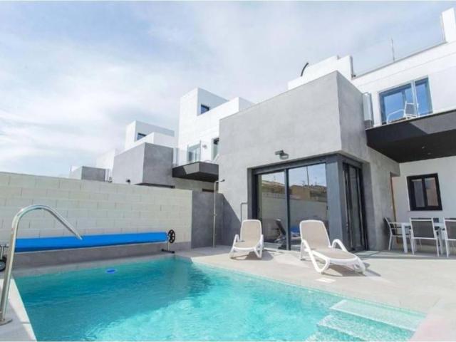 Casa en alquiler en Alicante