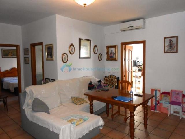 Casa en venta en El Puente, Álora