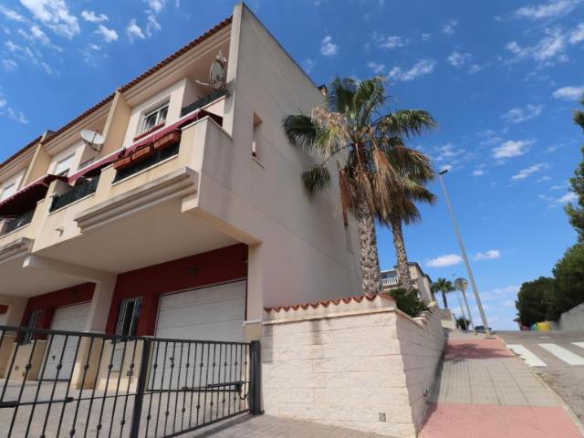 Casa en alquiler en Benijófar