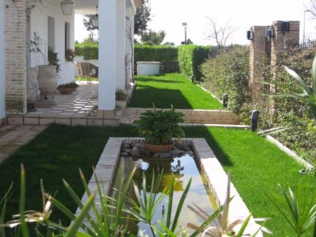 Casa en venta en La Carlota, Andalucía