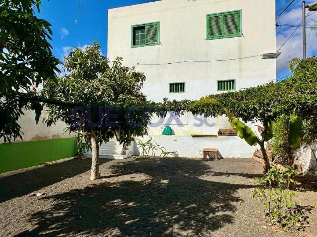 Casa en venta en Haría, España