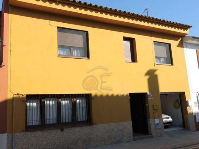 Casa en venta en Mont-ras, Girona