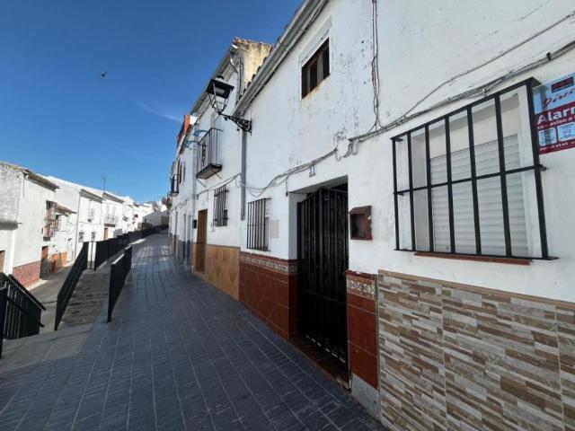 Casa en venta en Pruna, Andalucía