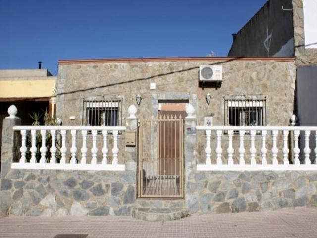 Casa en venta en Santa Marta, Badajoz
