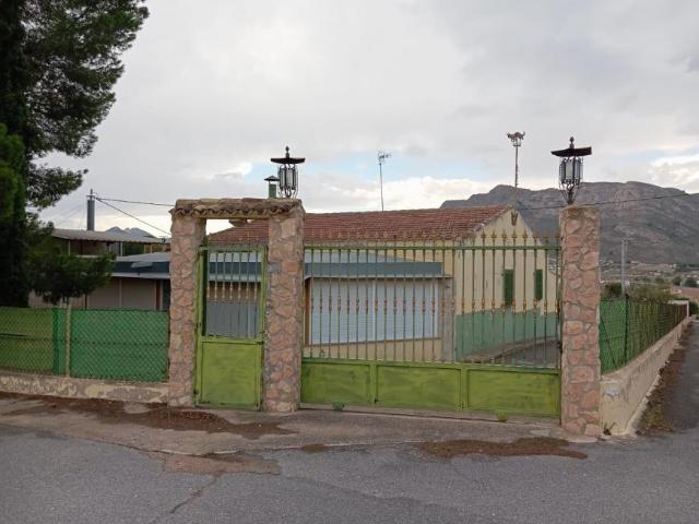 Casa en venta en Yecla