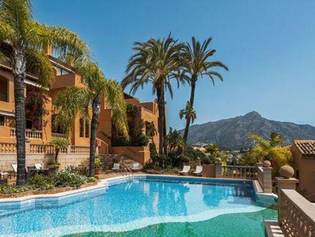 Apartamento en venta en Nueva Andalucía, Costa del Sol Occidental