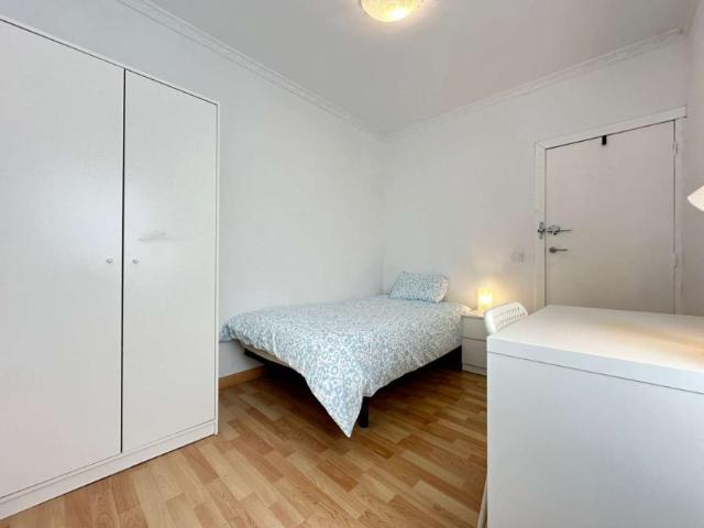Habitación en alquiler en Alcalá De Henares, Madrid
