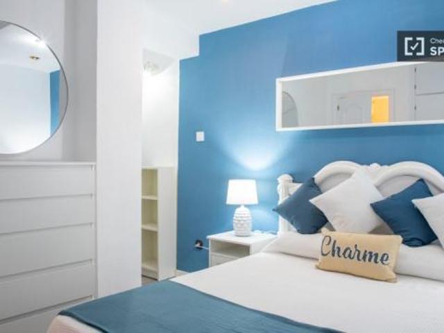 Habitación en alquiler en Alcalá De Henares, Distrito V