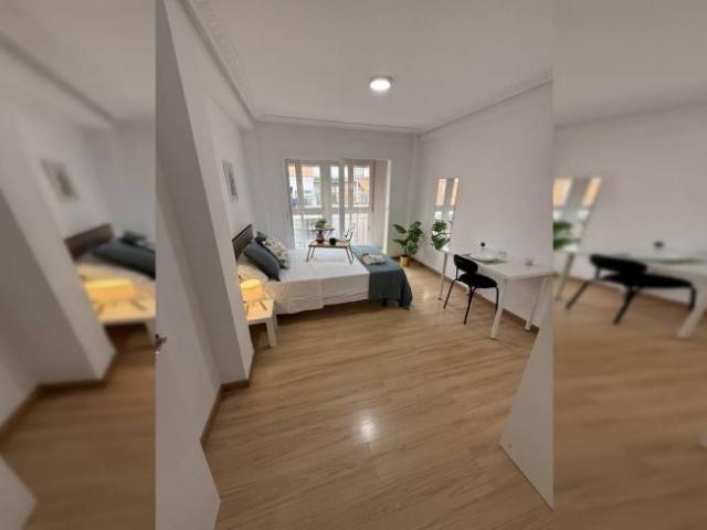 Habitación en alquiler en Alcalá De Henares, Distrito I