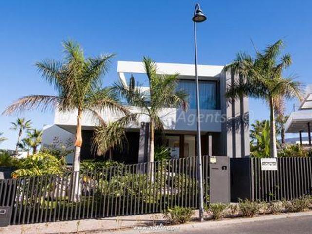 Chalet en venta en Guía de Isora, Canarias