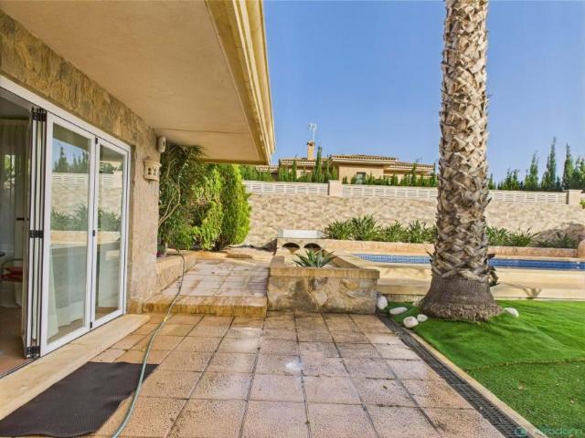 Villa en alquiler en Alicante Villa en alquiler en Alicante