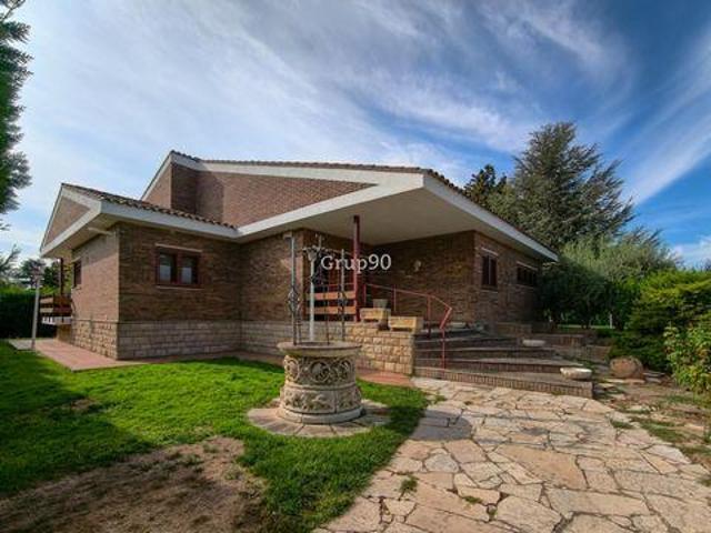 Chalet en venta en Alpicat, Lleida