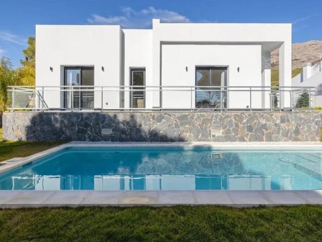 Chalet en venta en Urbanització Santa Clara, la Marina Baixa