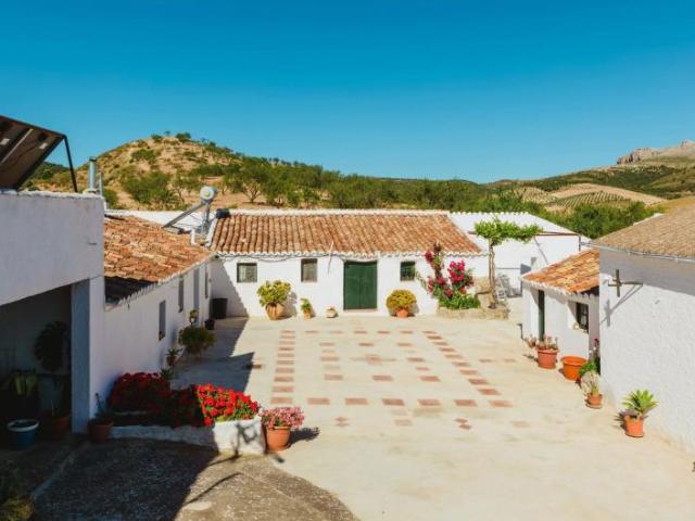Villa en venta en Ardales