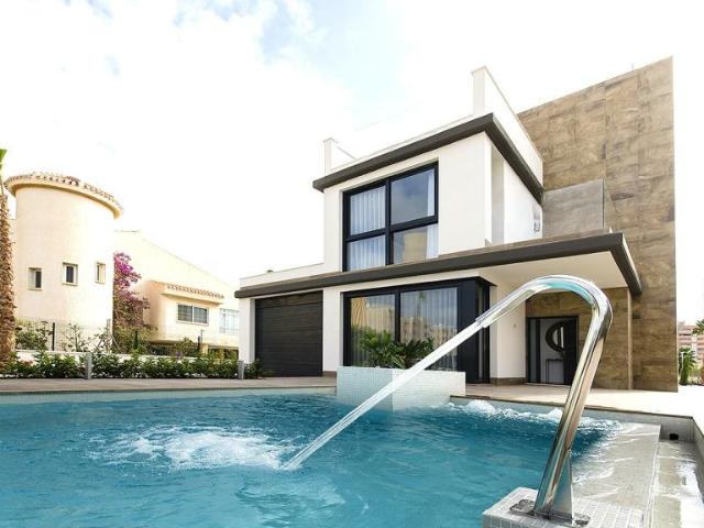 Chalet en venta en Dehesa de Campoamor, el Baix Segura / La Vega Baja