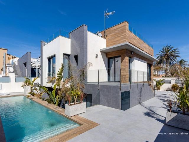 Chalet en venta en La Mata, el Baix Segura / La Vega Baja