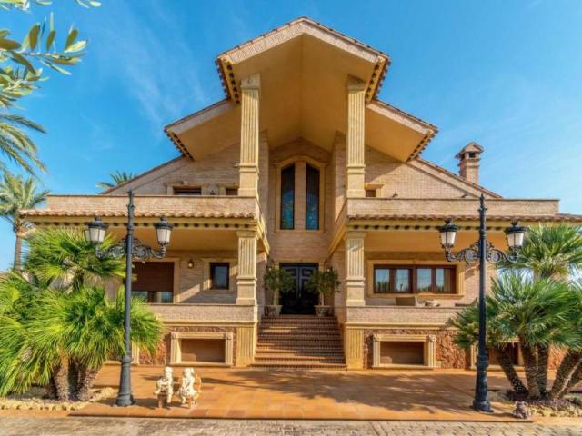 Chalet en venta en Molins, el Baix Segura / La Vega Baja