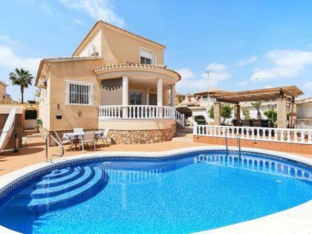 Chalet en venta en Pinar de Campoverde, el Baix Segura / La Vega Baja