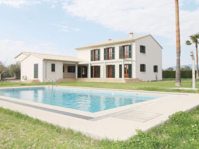 Chalet en venta en Llubí, Baleares