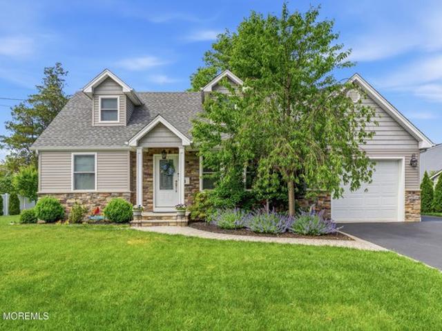 House for sale in East Brunswick, New Jersey