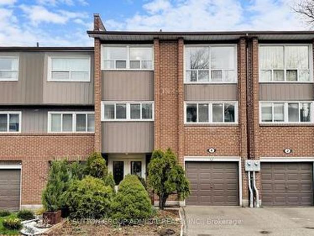 Townhouse for sale in Woburn, Ontario