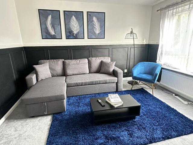 Apartment for rent in Shrewsbury Street Estate, Trafford