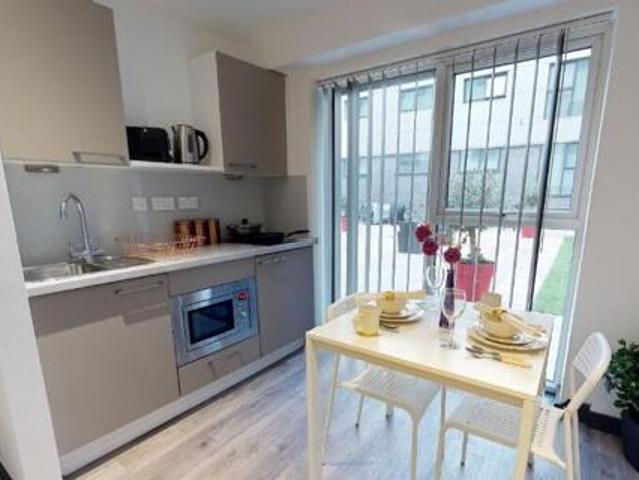 House for sale in Luton