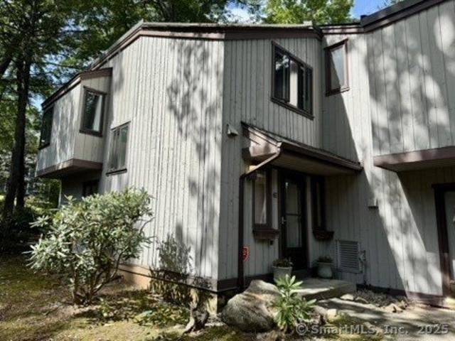 Townhouse for sale in Farmington, Connecticut